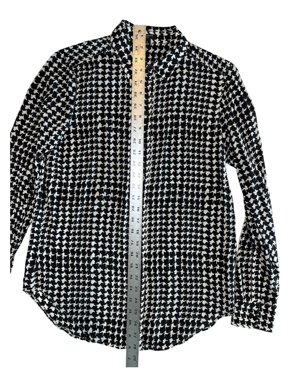 Ann Taylor Black and White Abstract Houndstooth Silk Button-Down Shirt - Picture 11 of 11